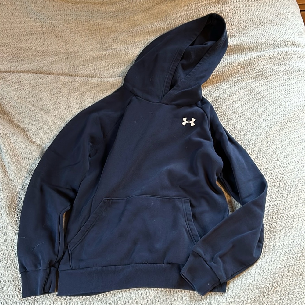 Kids Under Armour hoodie sweatshirt- never worn-excellent condition